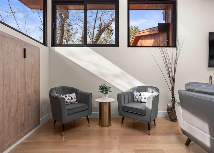 Treehouse Vibes, Peaceful, Stylish And Close To Trails Sedona
