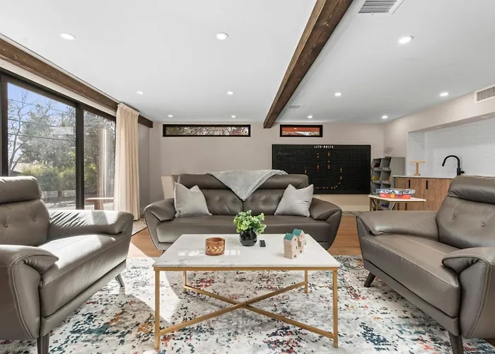 Ferienhaus Treehouse Vibes, Peaceful, Stylish And Close To Trails